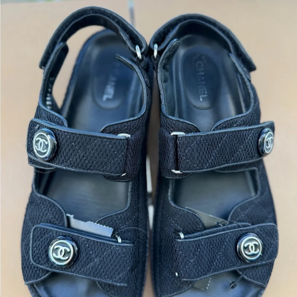 CHANEL 21C DAD CC Logo fabric Sandals with Silver Details